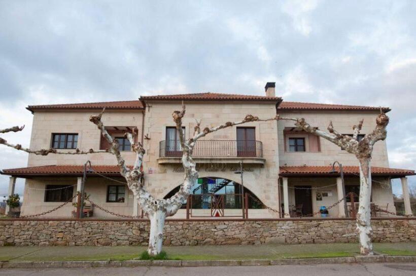 هتل Rural Centro De Las Arribes
