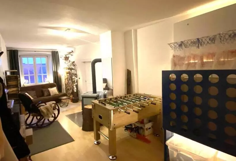 ペンション Room In Apartment Schlummern Wie Dornroschenrapunzel Im Schlosschen
