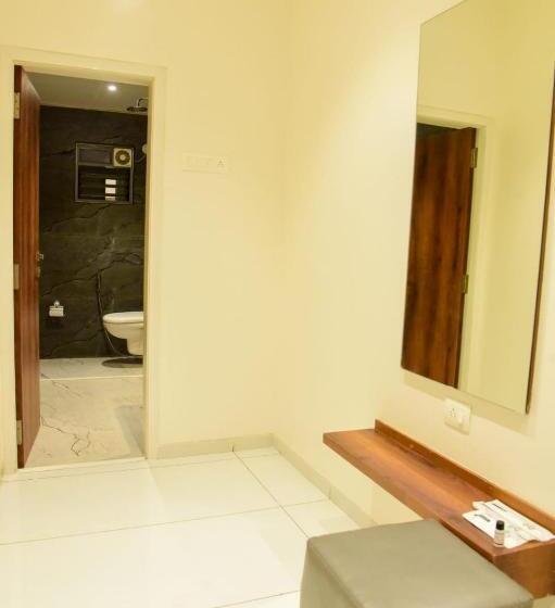 The Sky Land Hotel & Restaurant