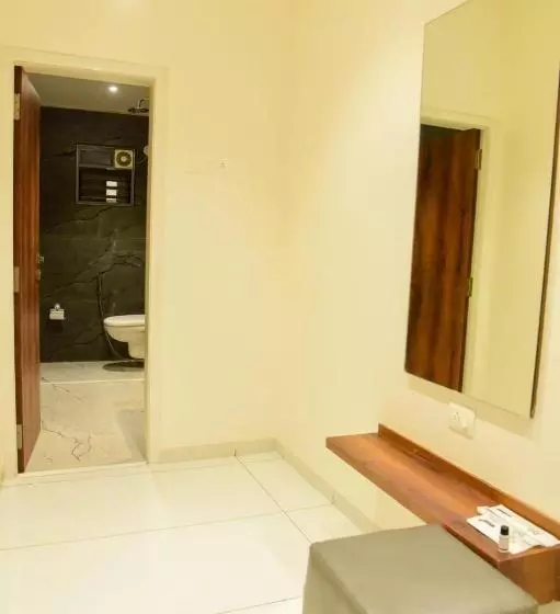 The Sky Land Hotel & Restaurant