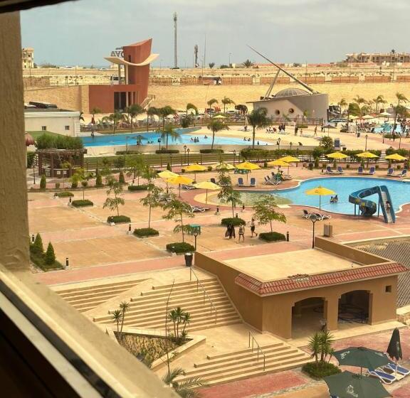 قريه اكوا فيو الساحل الشمالي