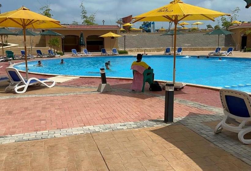 قريه اكوا فيو الساحل الشمالي