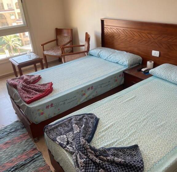 قريه اكوا فيو الساحل الشمالي