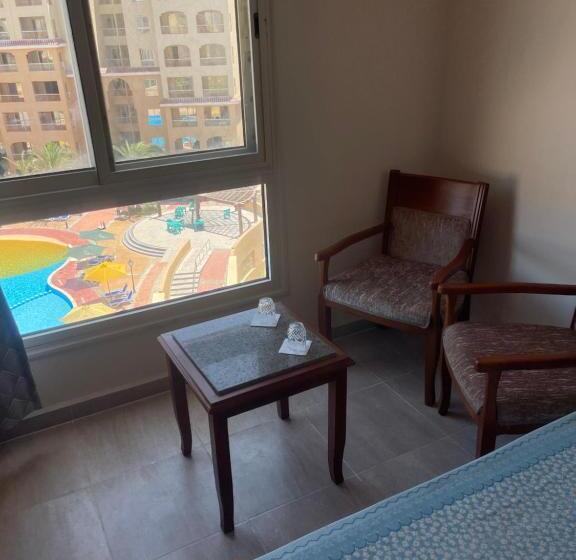 قريه اكوا فيو الساحل الشمالي