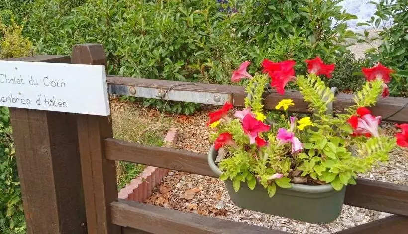 ベッドアンドブレックファースト Le Chalet Du Coin
