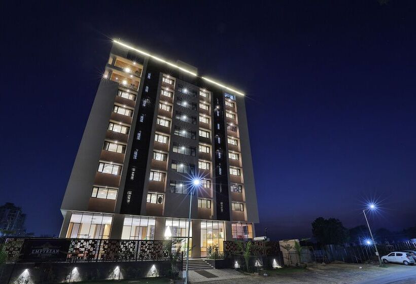 Fabhotel Prime Empyrean