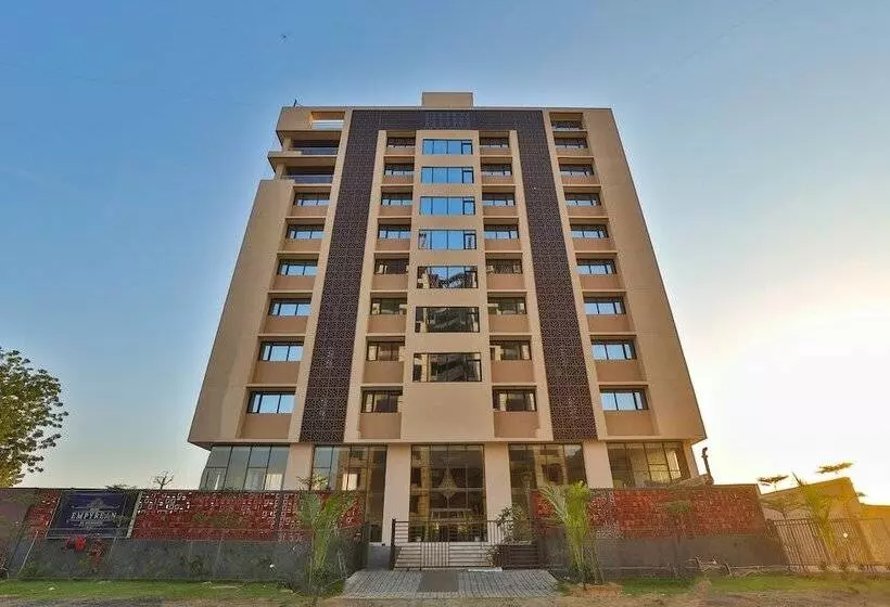 Fabhotel Prime Empyrean