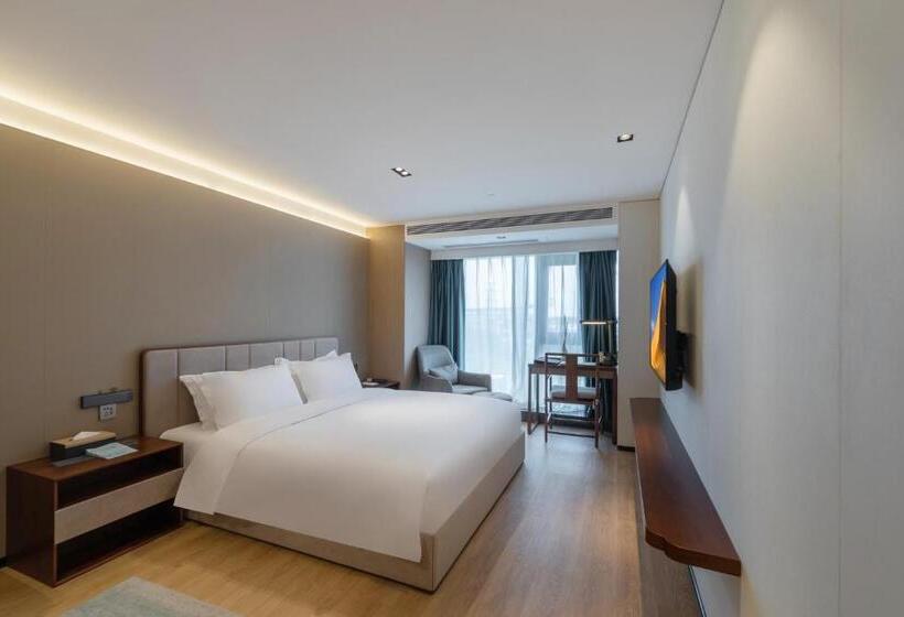 ホテル Huawen Four Season