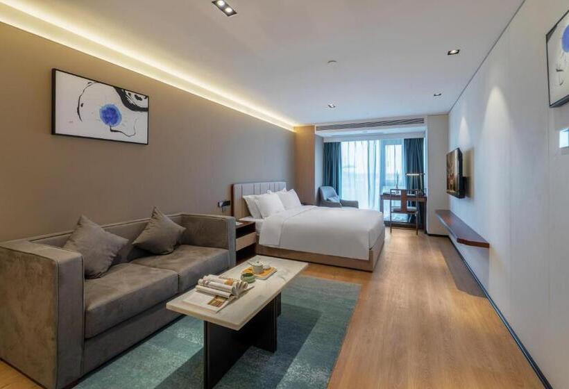 ホテル Huawen Four Season