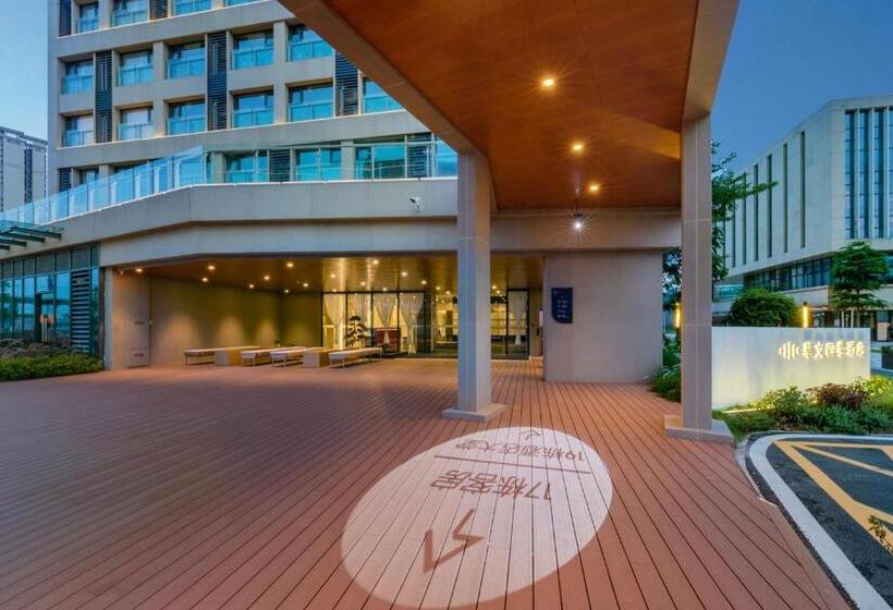 ホテル Huawen Four Season