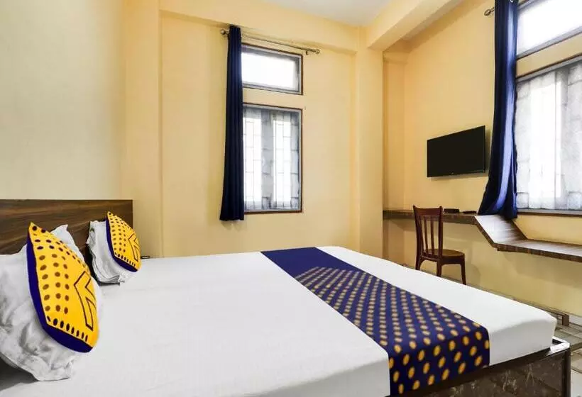 Hotelli Spot On 81234 Gb Guest House