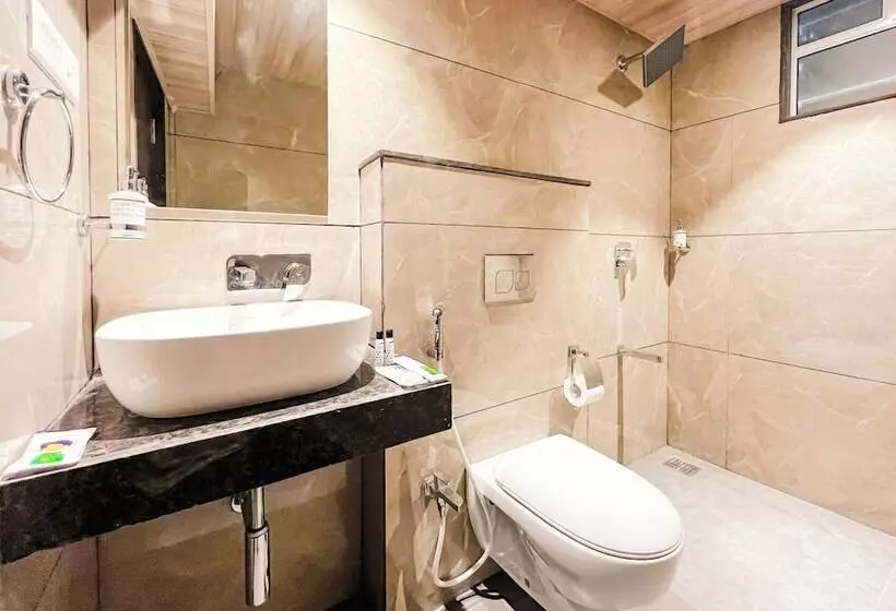 ホテル Treebo Serenity Inn, Koregaon Park