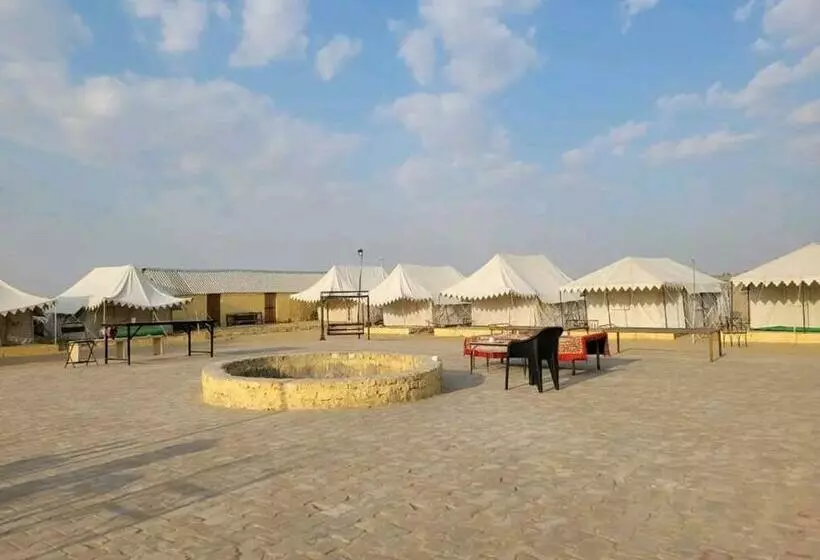 リゾートホテル Hindustan Desert Camp