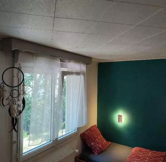 Auberge La Petite Sirène   Gr34 Landévennec