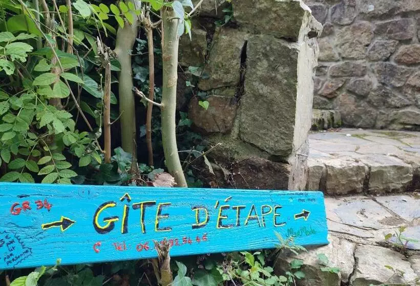 Auberge La Petite Sirène   Gr34 Landévennec