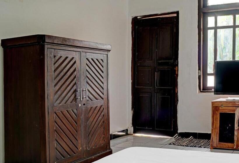 Hotel Spot On 92856 Home Stay Syariah Aom Kusman