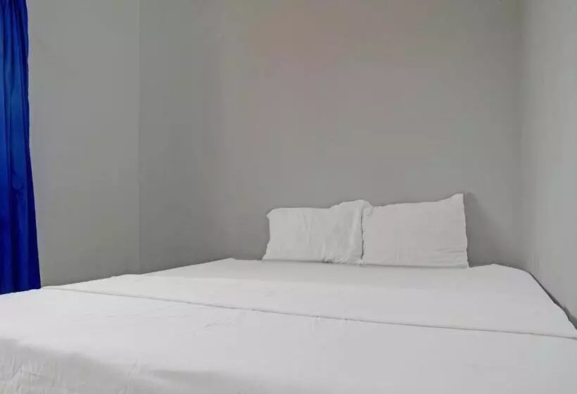 Hotelli Spot On 92856 Home Stay Syariah Aom Kusman