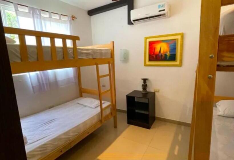 Majatalo Kiwi Montañita