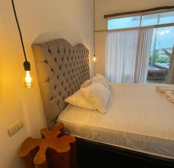 Majatalo Kiwi Montañita