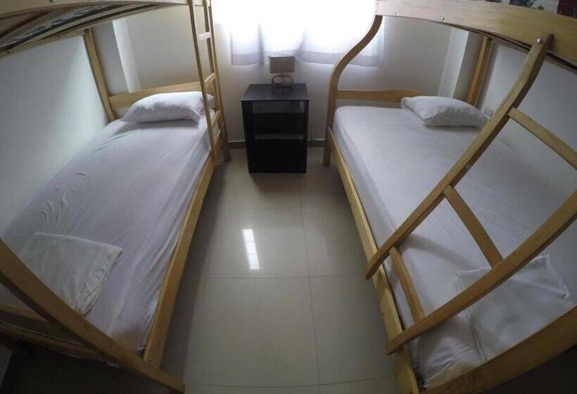 Majatalo Kiwi Montañita