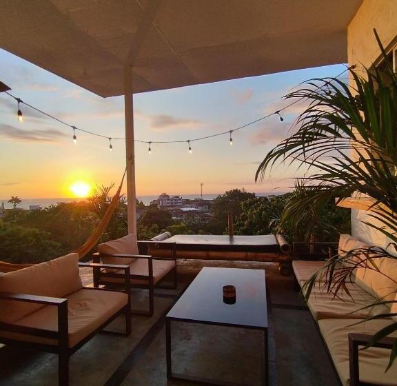 Majatalo Kiwi Montañita