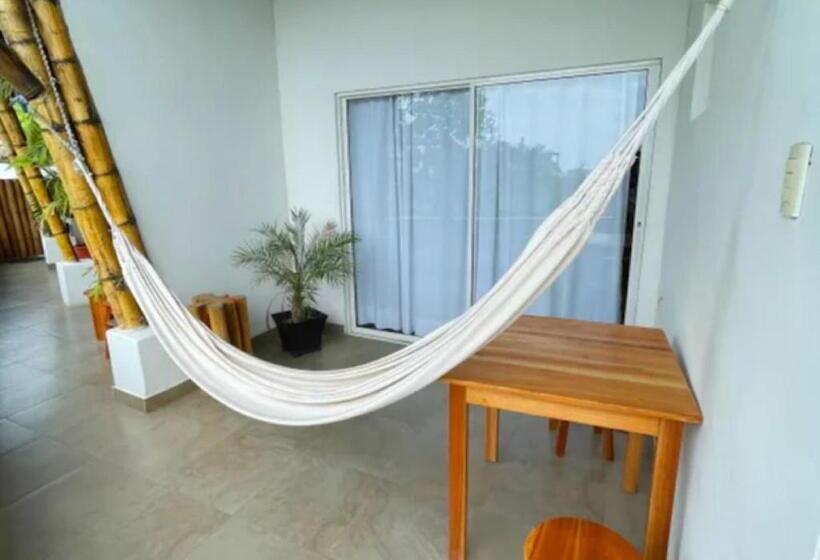 Majatalo Kiwi Montañita