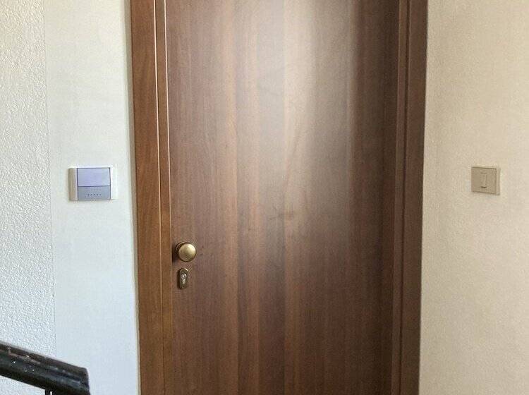 بنسيون Dalie S House San Leone Centro