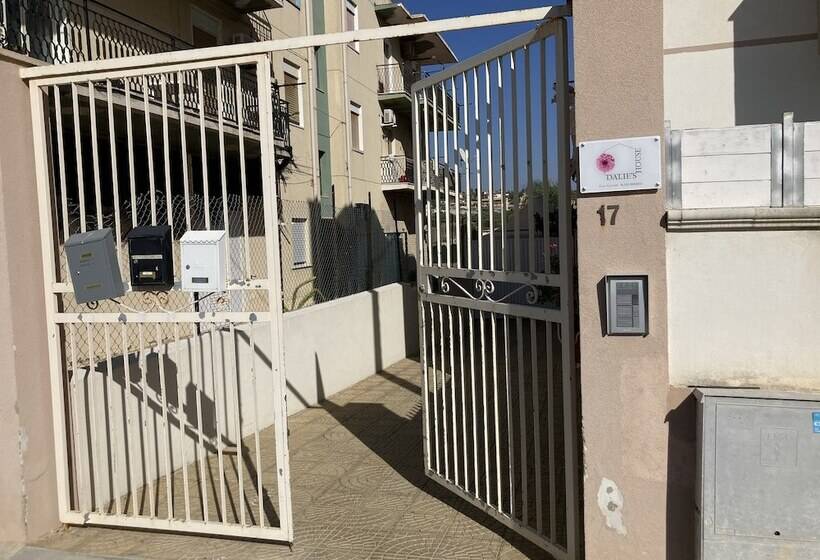 بنسيون Dalie S House San Leone Centro