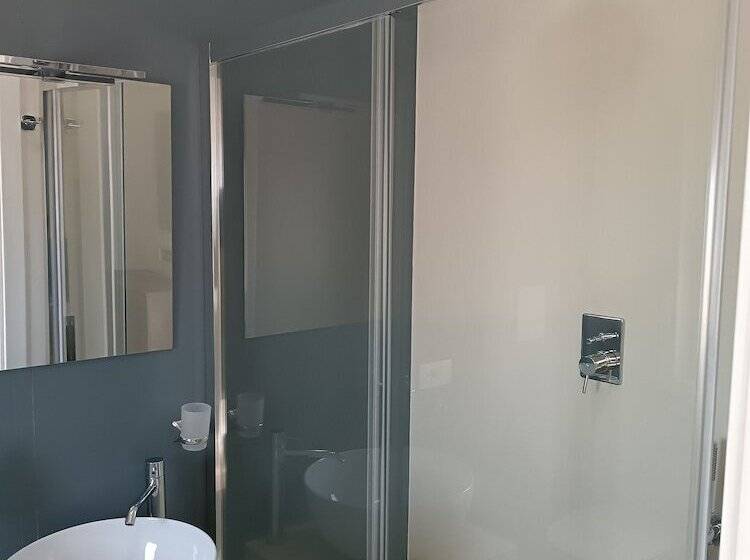 بنسيون Dalie S House San Leone Centro