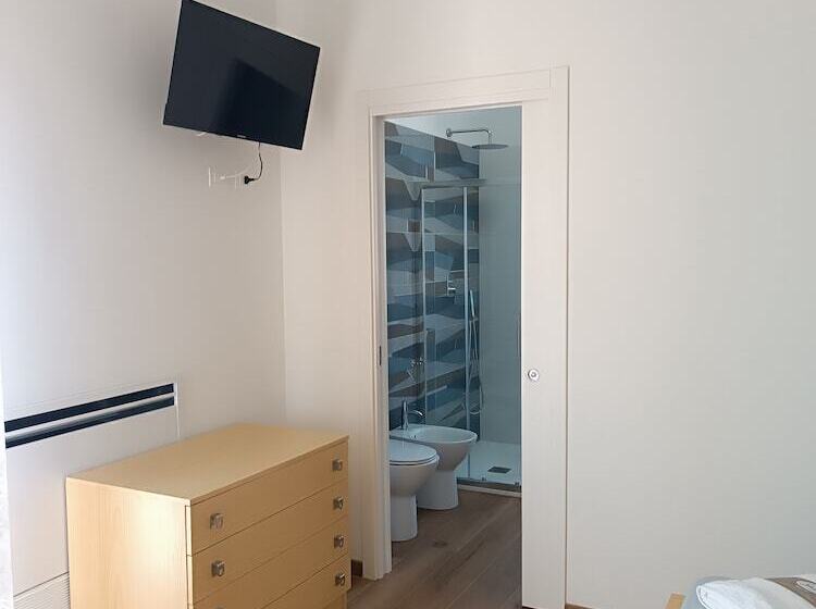 بنسيون Dalie S House San Leone Centro