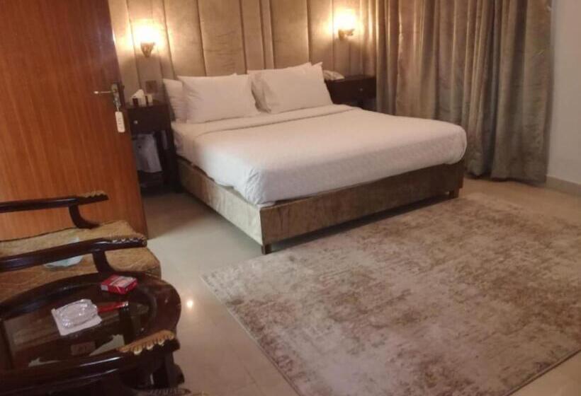 Pension Shelton Accommodator