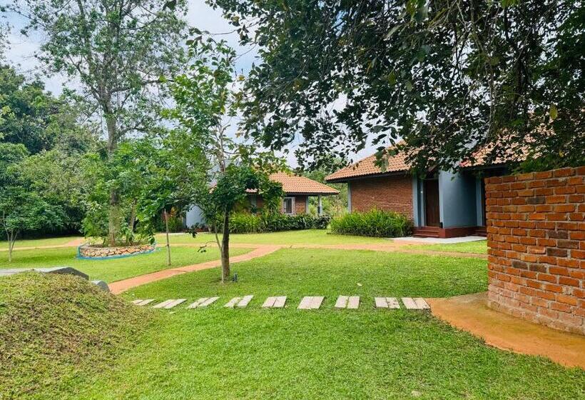 Foresta Resort Sigiriya