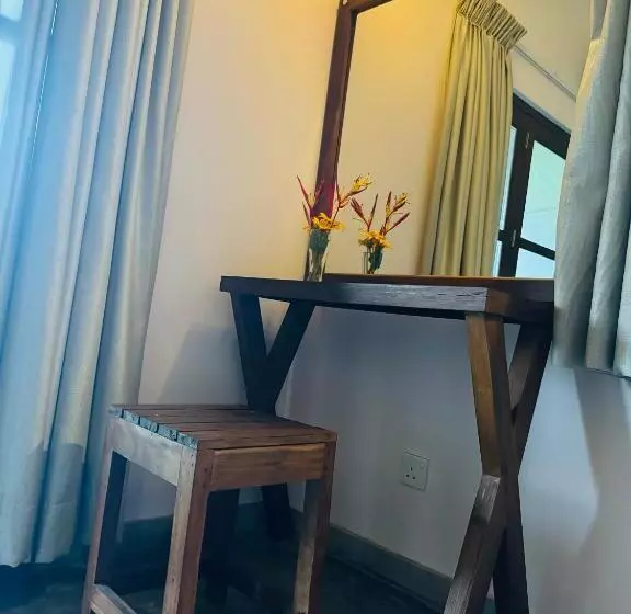 Foresta Resort Sigiriya