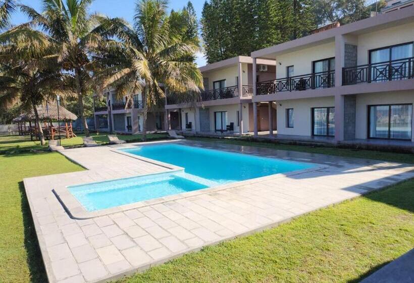 هتل Ankoba Beach Hôtel