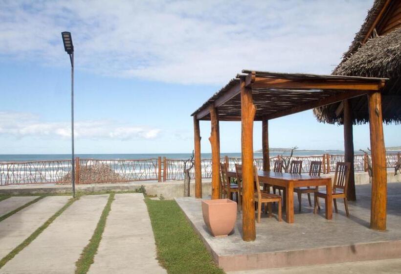 هتل Ankoba Beach Hôtel