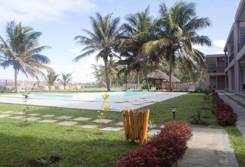 هتل Ankoba Beach Hôtel