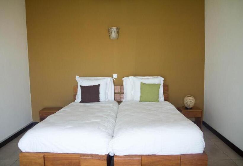 هتل Ankoba Beach Hôtel