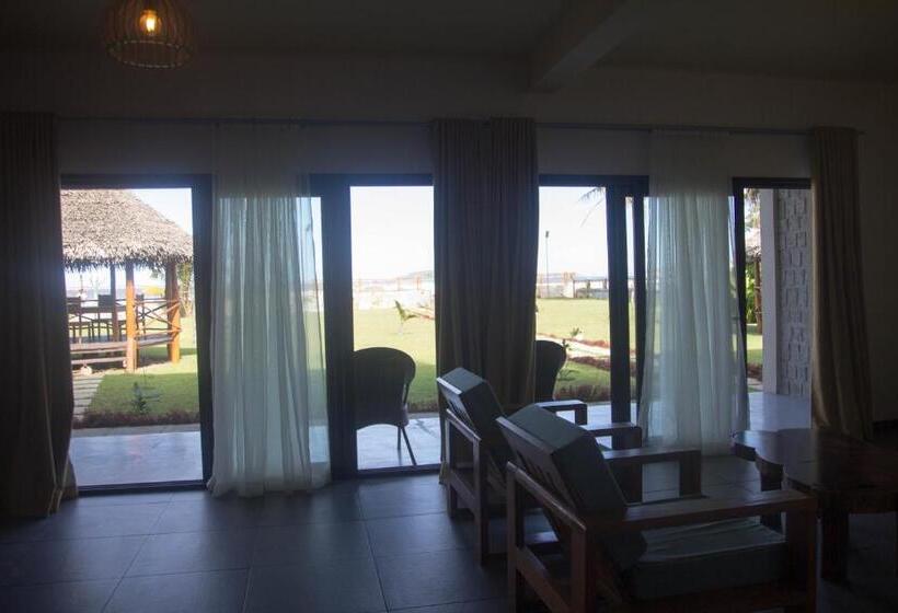 هتل Ankoba Beach Hôtel