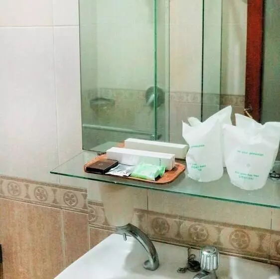 Hotel Candi Baru