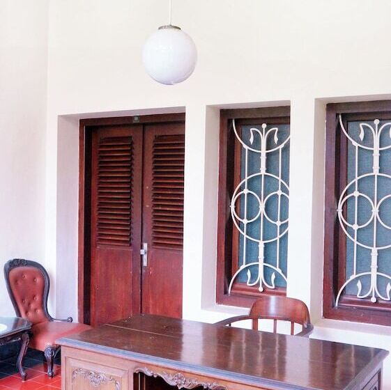 בית מלון כפרי Candi Baru