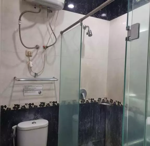Hotel Candi Baru