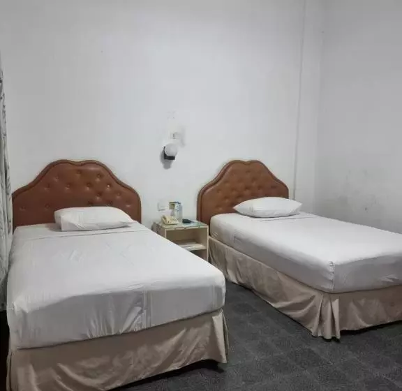 Hotel Candi Baru