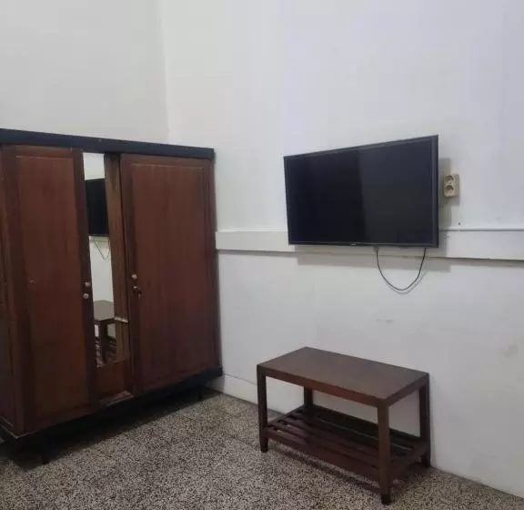 Hotel Candi Baru
