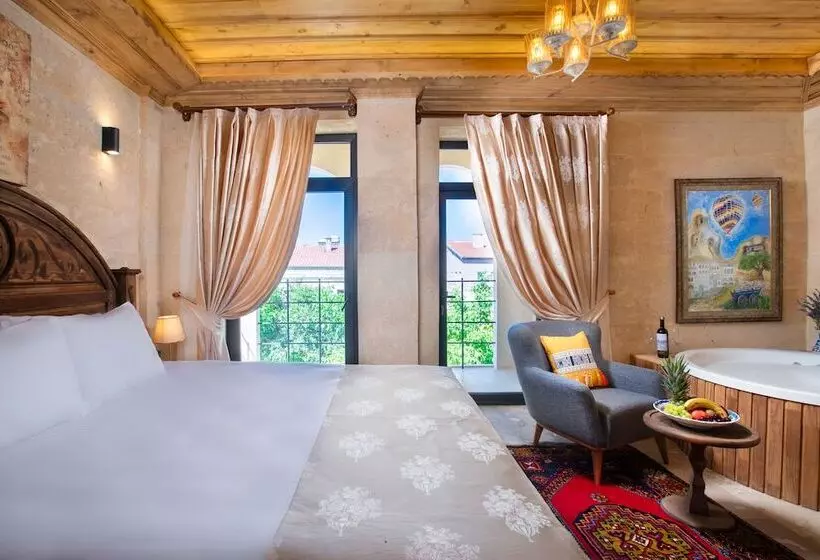 ホテル Cappadocia Pyramid Stone House