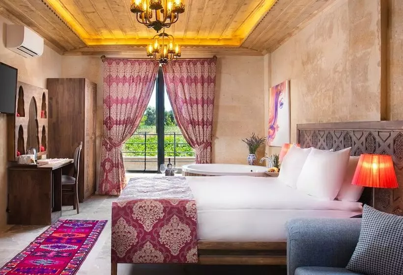 ホテル Cappadocia Pyramid Stone House