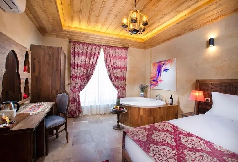 ホテル Cappadocia Pyramid Stone House