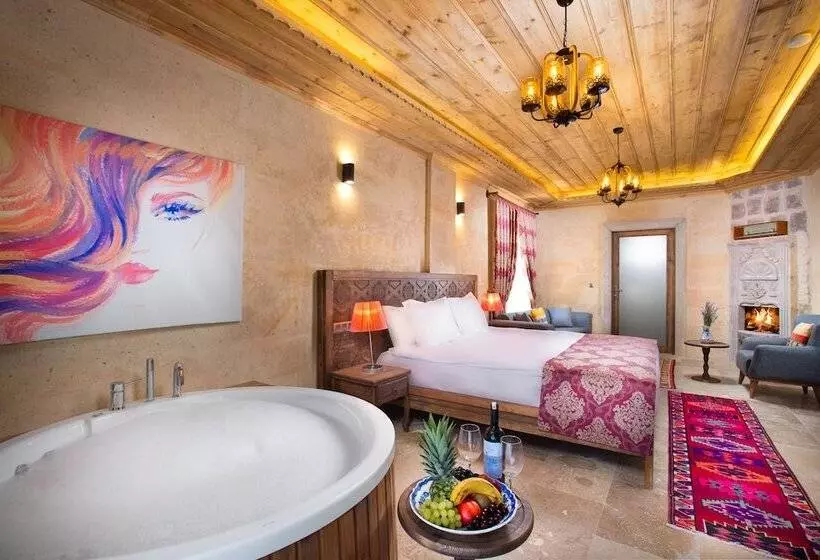 ホテル Cappadocia Pyramid Stone House