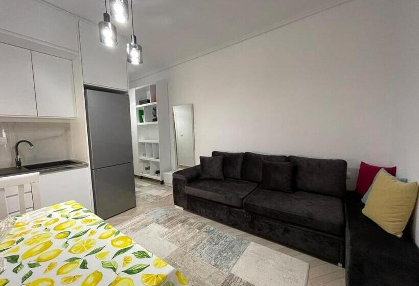 هاستل Rian Guest House