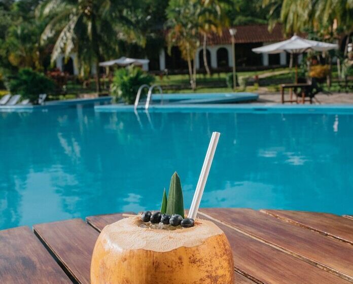 ホテル Puerto Palmeras Tarapoto Resort