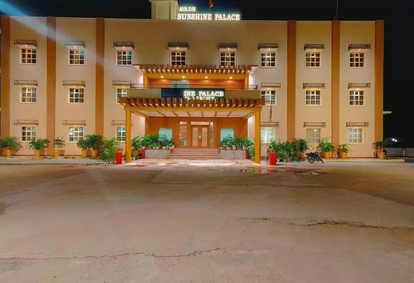 Avadh Sunshine Palace Hotel And Resort